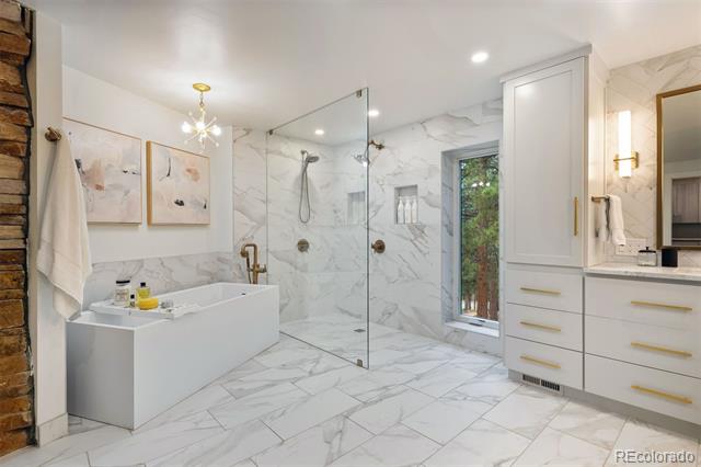1992 Columbine Court