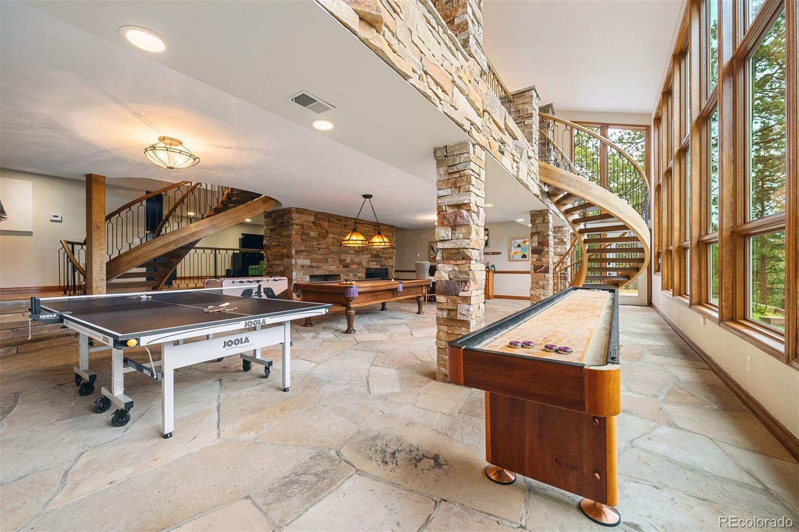 1992 Columbine Court