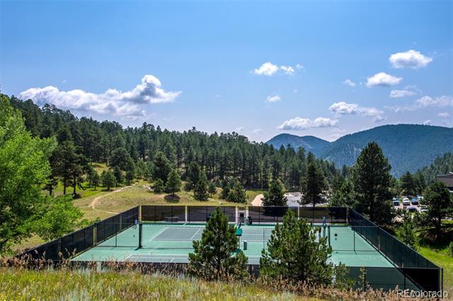 1992 Columbine Court