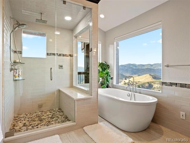913 Saddle Ridge Drive