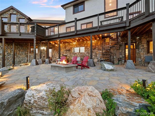 913 Saddle Ridge Drive