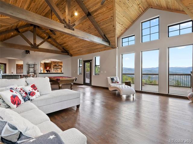 913 Saddle Ridge Drive