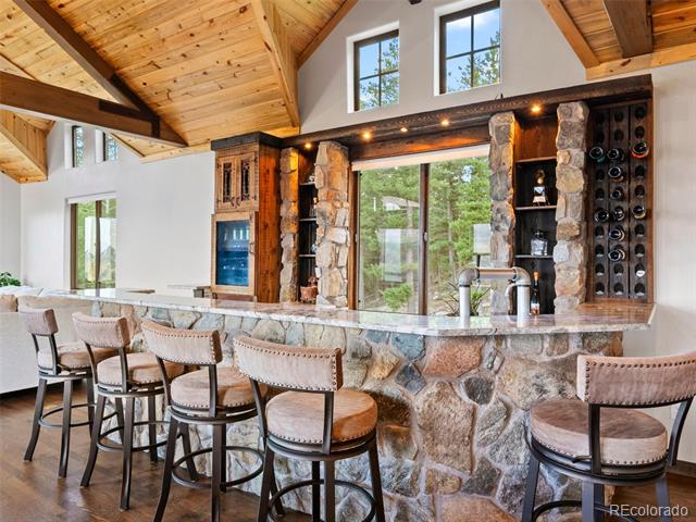 913 Saddle Ridge Drive