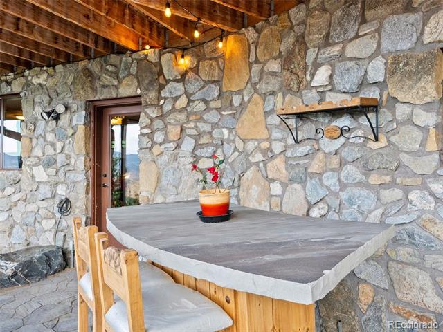 913 Saddle Ridge Drive