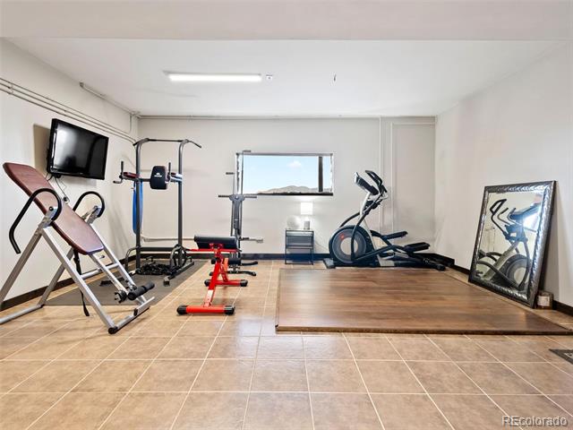 913 Saddle Ridge Drive