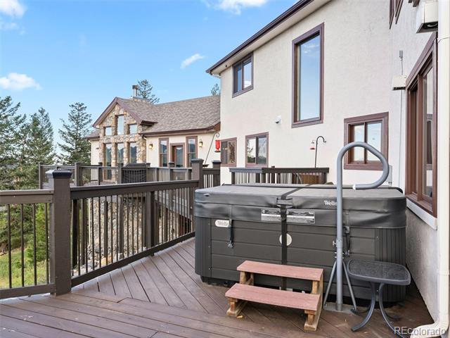 913 Saddle Ridge Drive