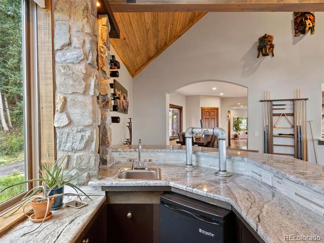 913 Saddle Ridge Drive