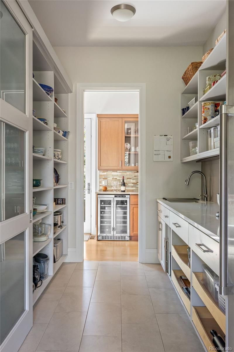 29574 Canterbury Circle