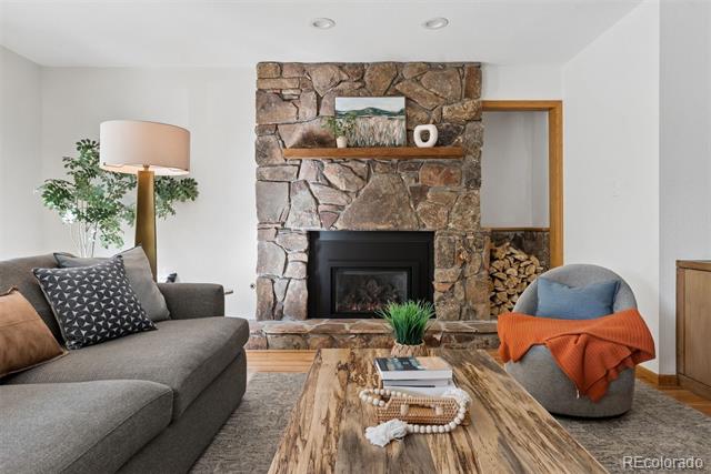 31628 Gallery Lane