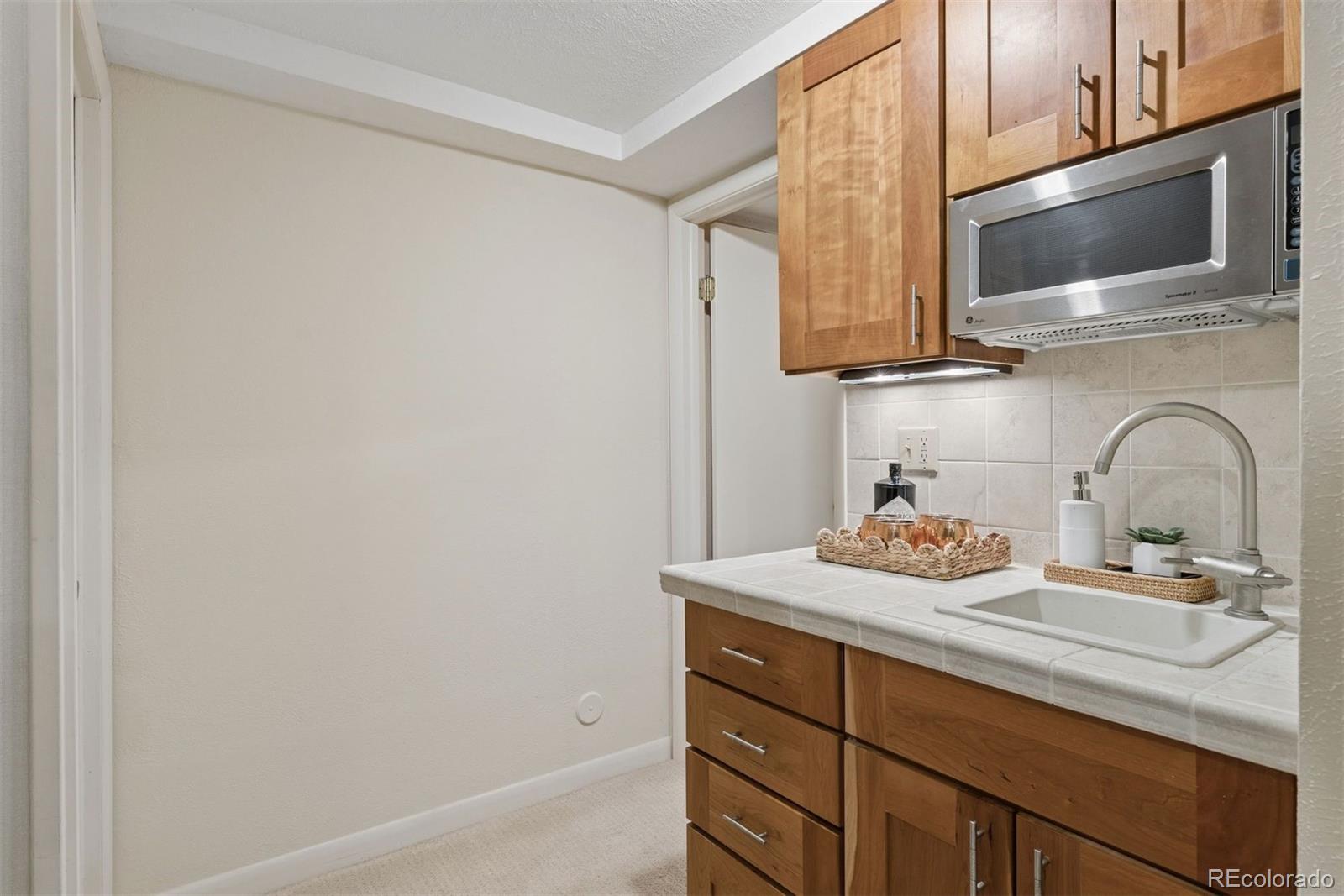 2449 Inverness Place