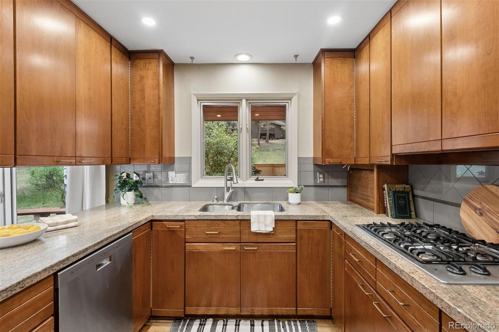 2449 Inverness Place