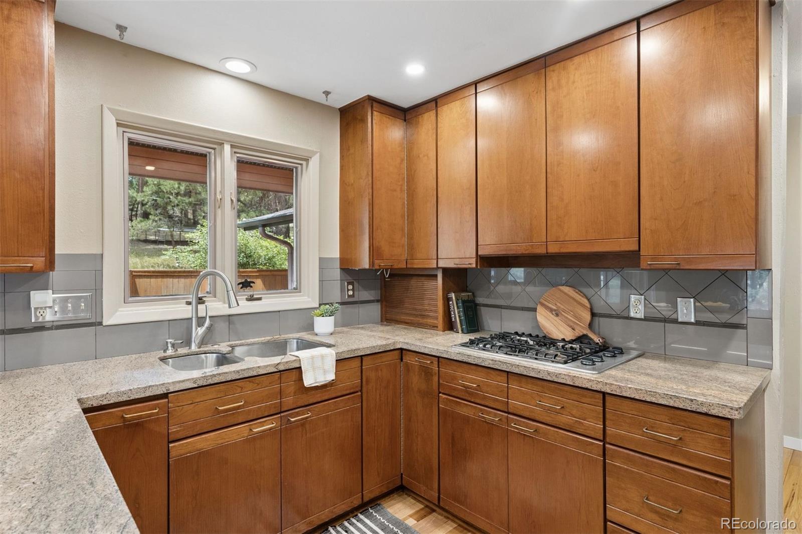 2449 Inverness Place