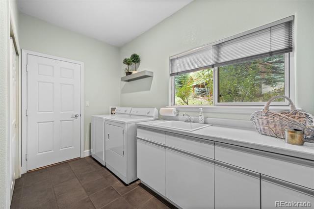 2977 Sun Creek Ridge