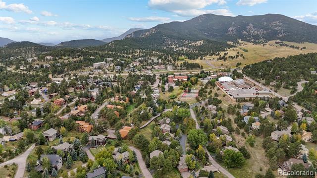 2977 Sun Creek Ridge