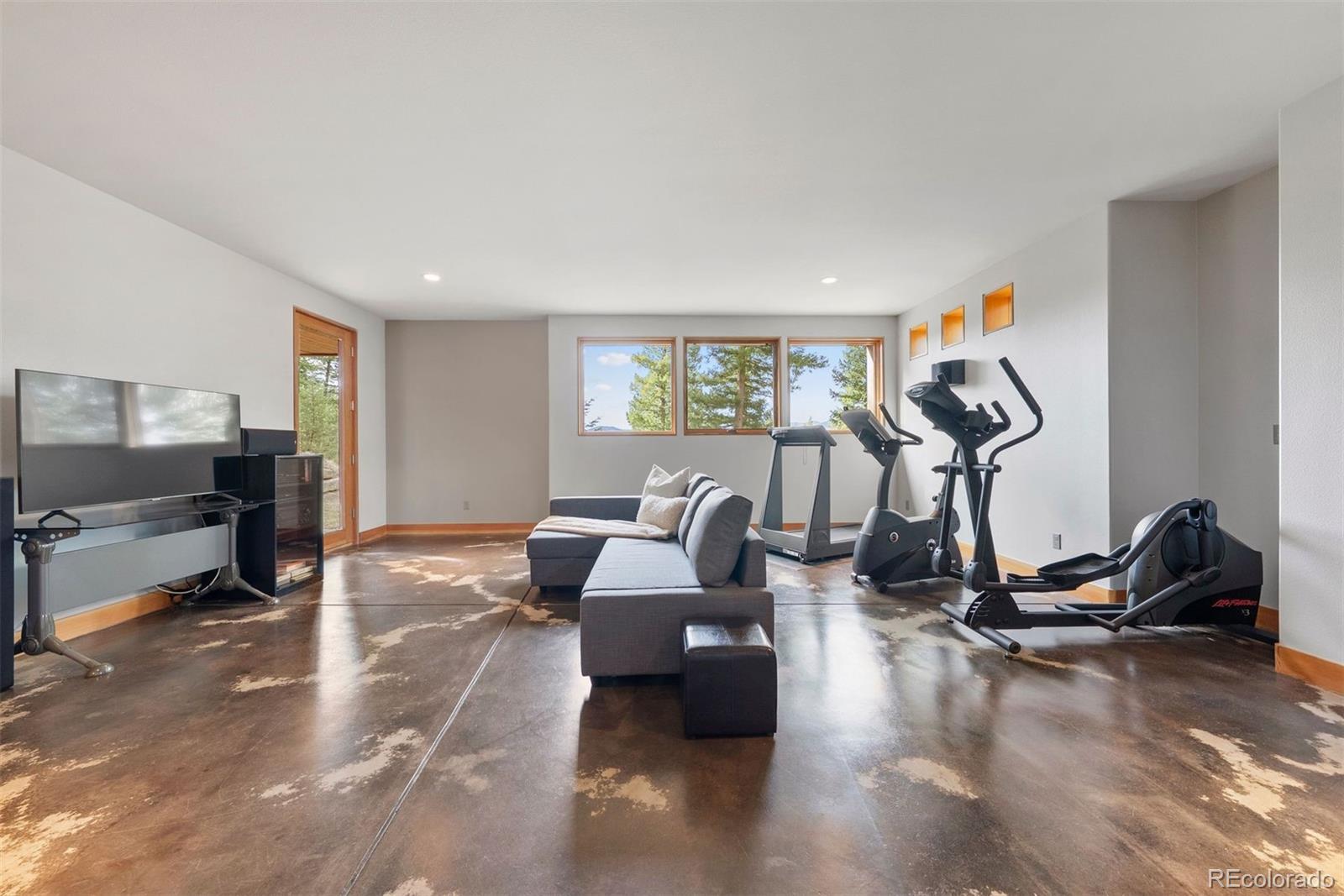 33080 Woodland Drive