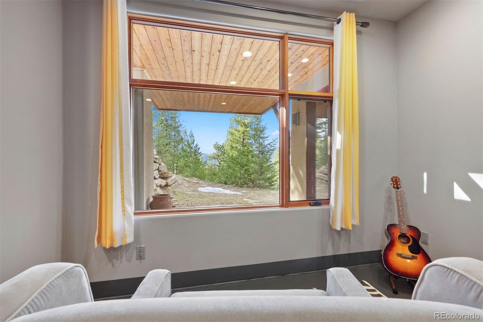 33080 Woodland Drive