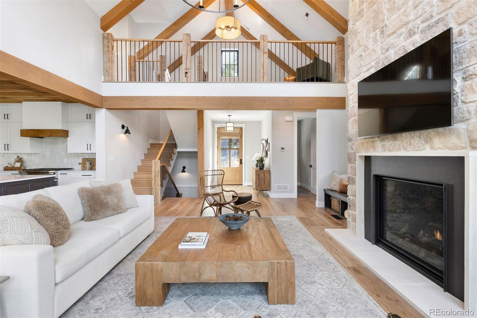 5157 Mountain Vista Lane