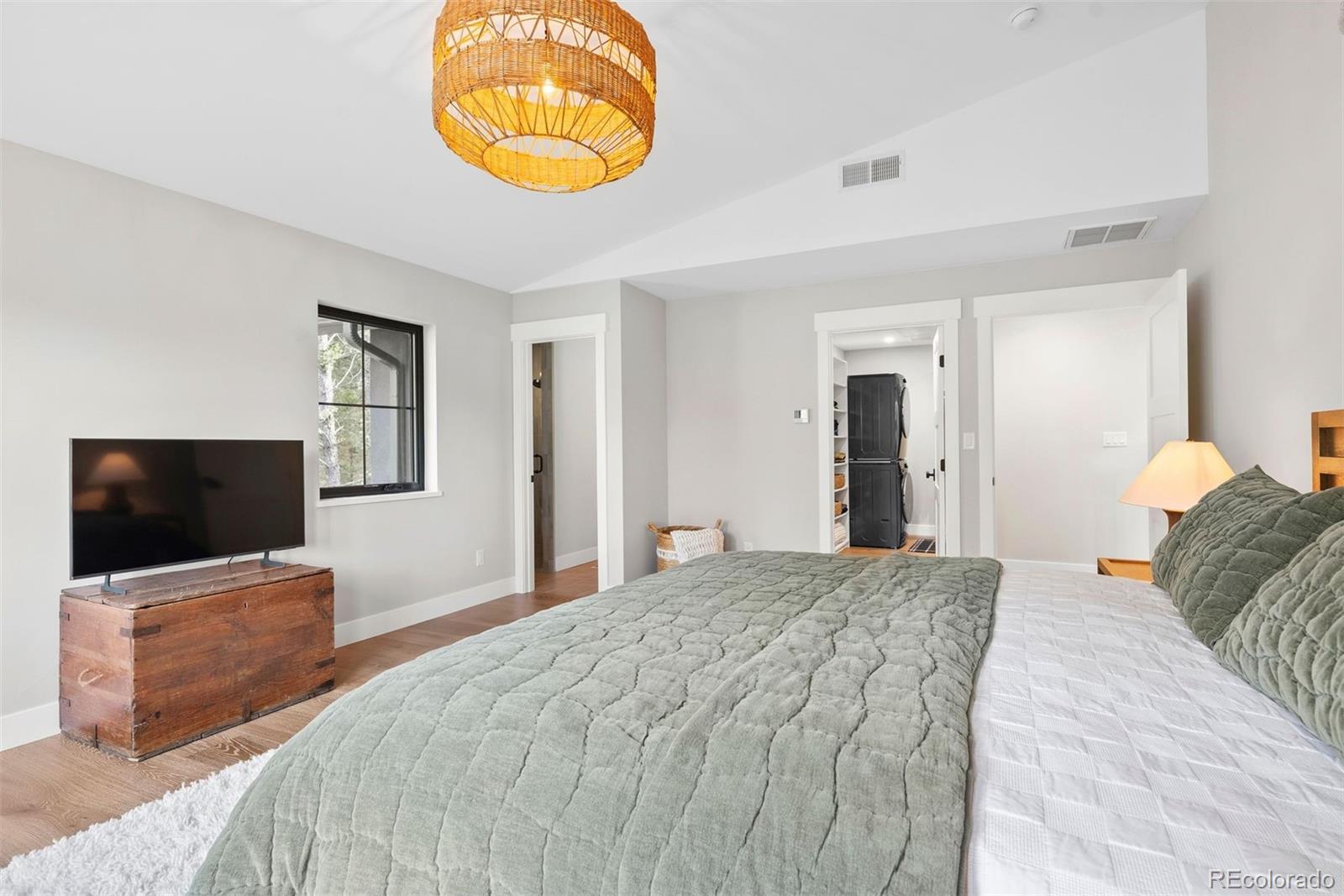 5157 Mountain Vista Lane