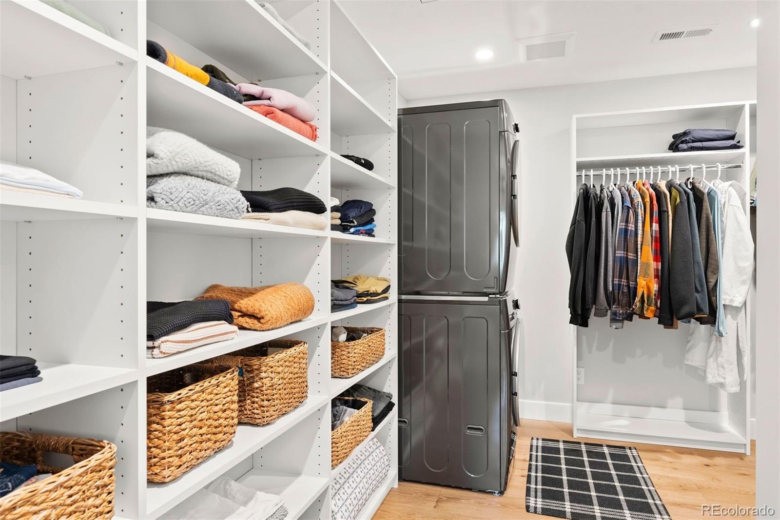 5157 Mountain Vista Lane