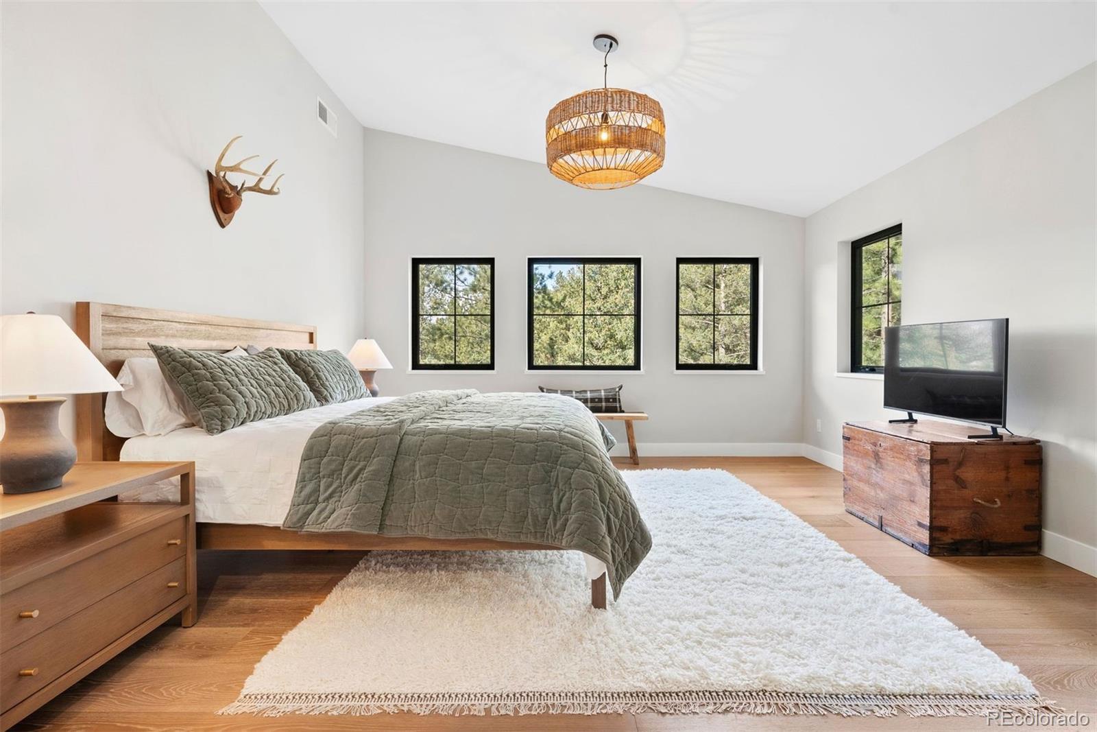 5157 Mountain Vista Lane