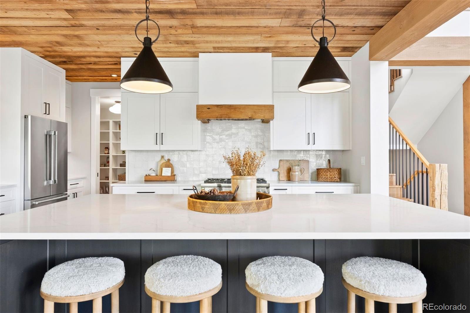 5157 Mountain Vista Lane