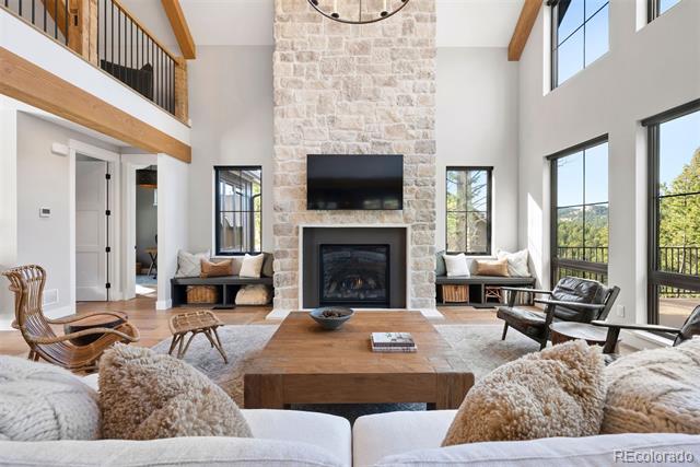 5157 Mountain Vista Lane