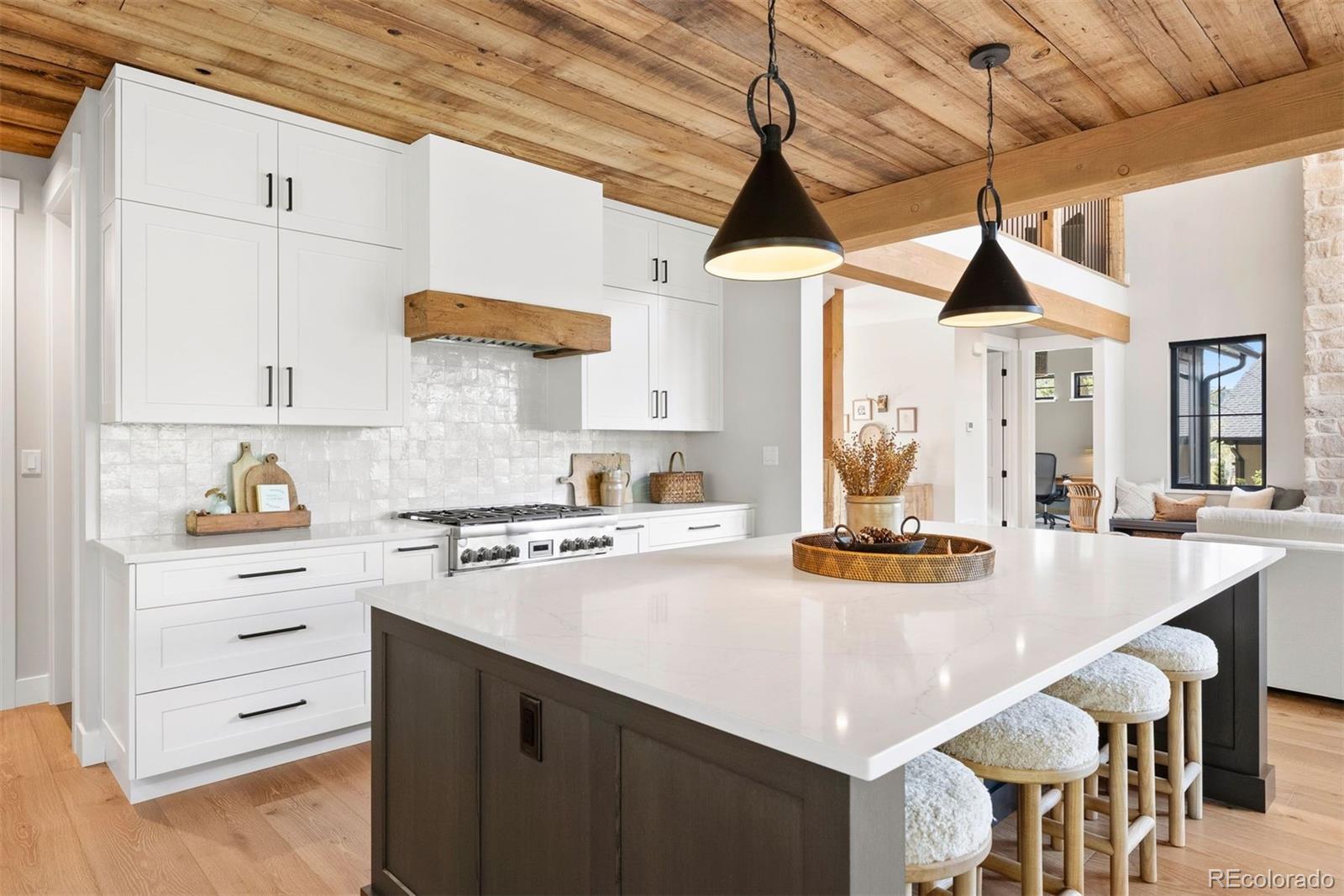 5157 Mountain Vista Lane