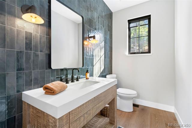 5157 Mountain Vista Lane