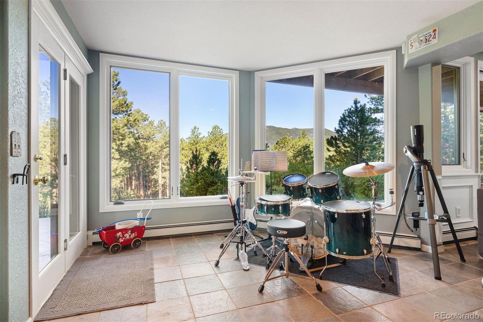 2873 Cortina Lane