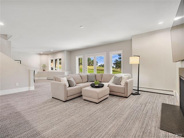 2768 Country Club Lane