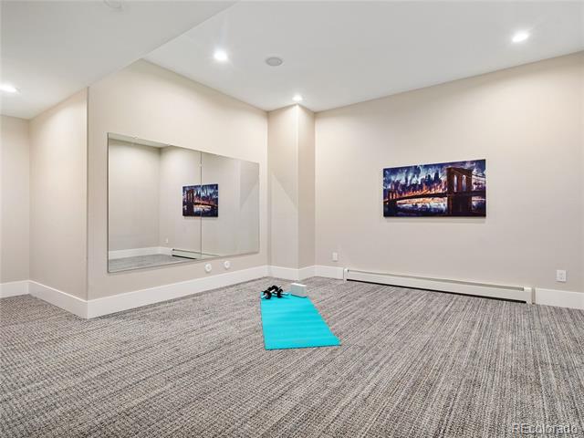 2768 Country Club Lane