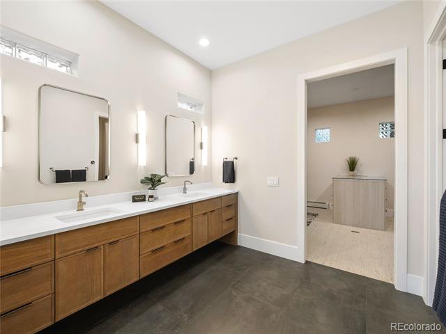 2768 Country Club Lane