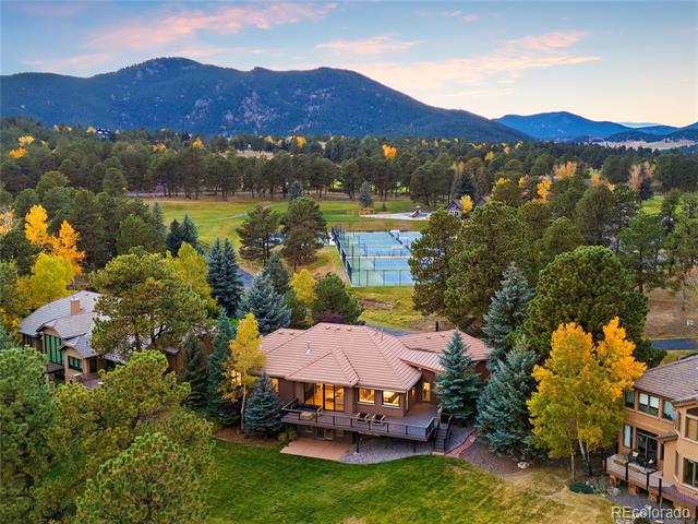 2768 Country Club Lane