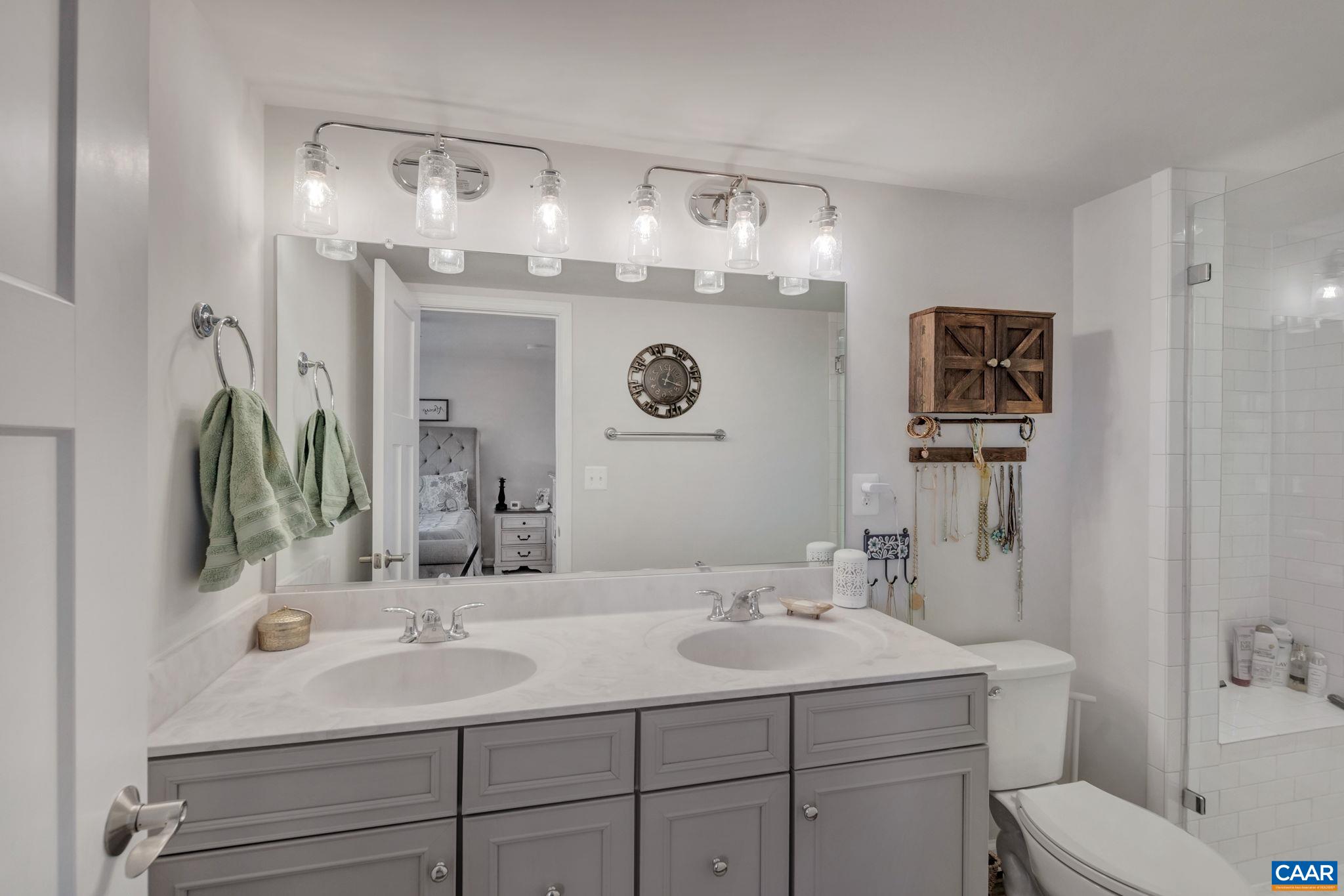 3554 GRAND FORKS BLVD