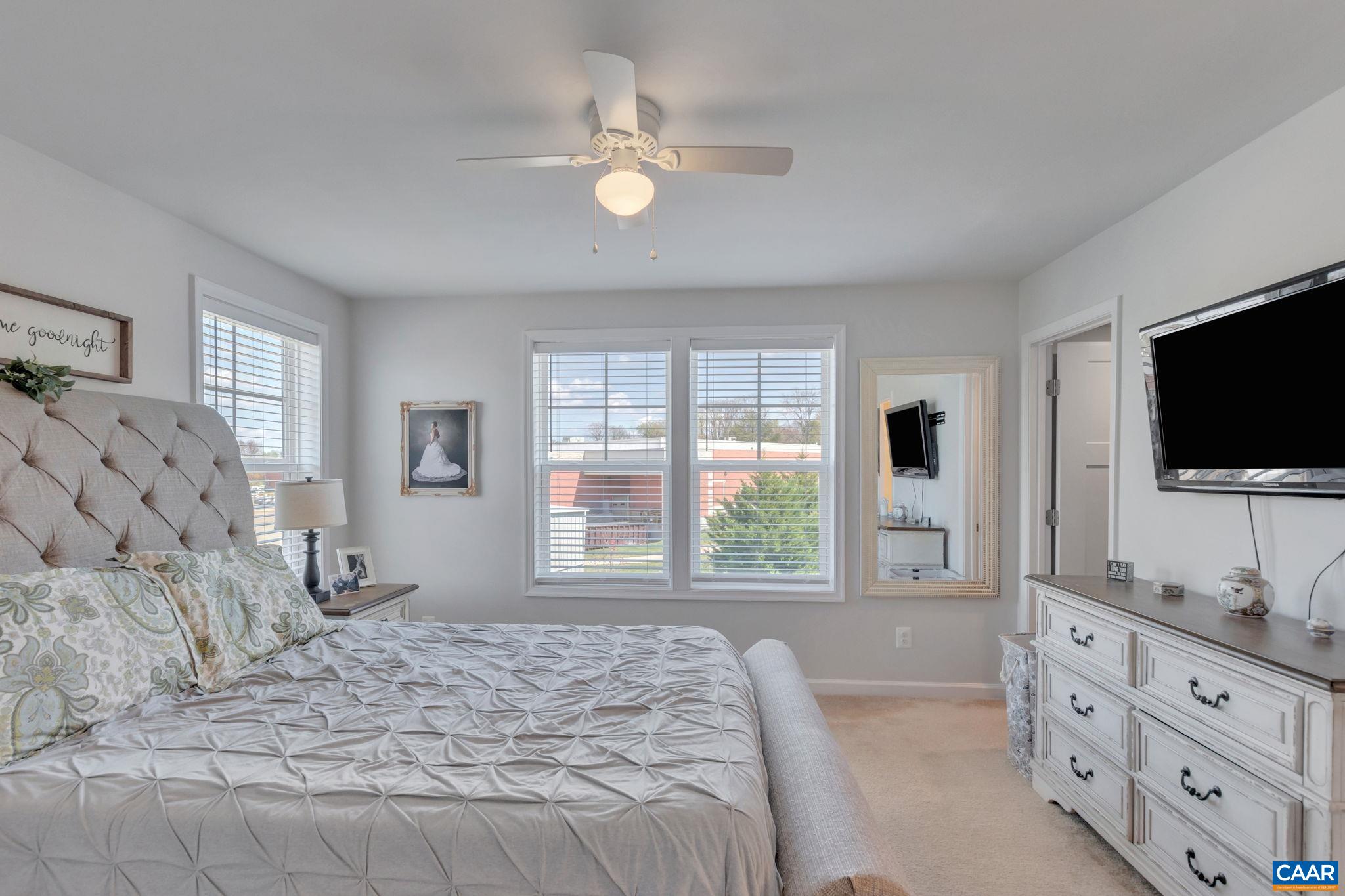 3554 GRAND FORKS BLVD