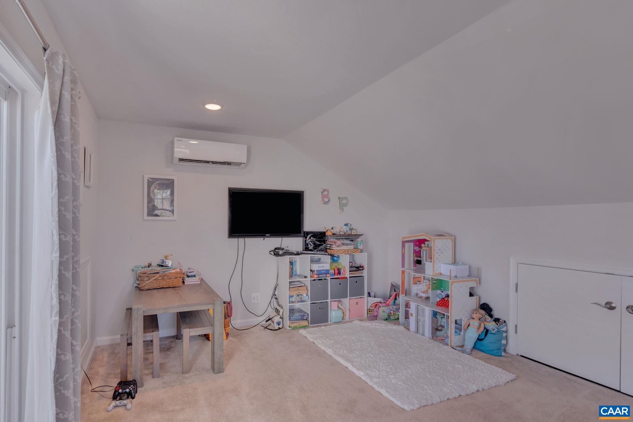 3554 GRAND FORKS BLVD