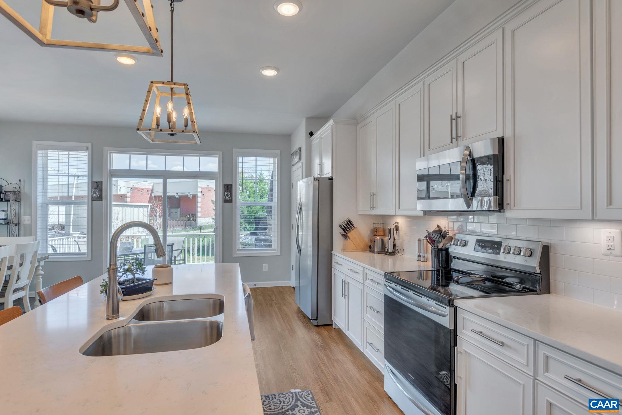 3554 GRAND FORKS BLVD