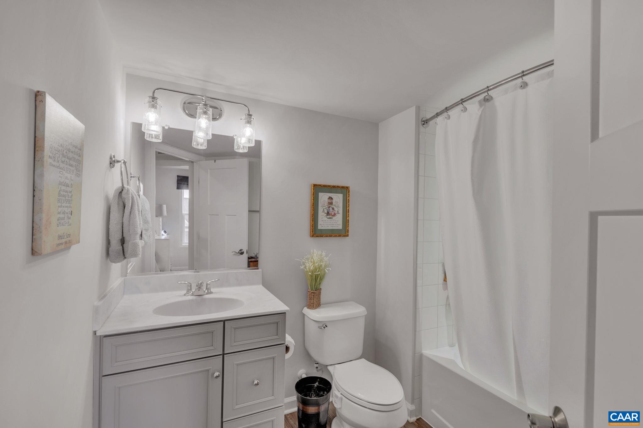 3554 GRAND FORKS BLVD