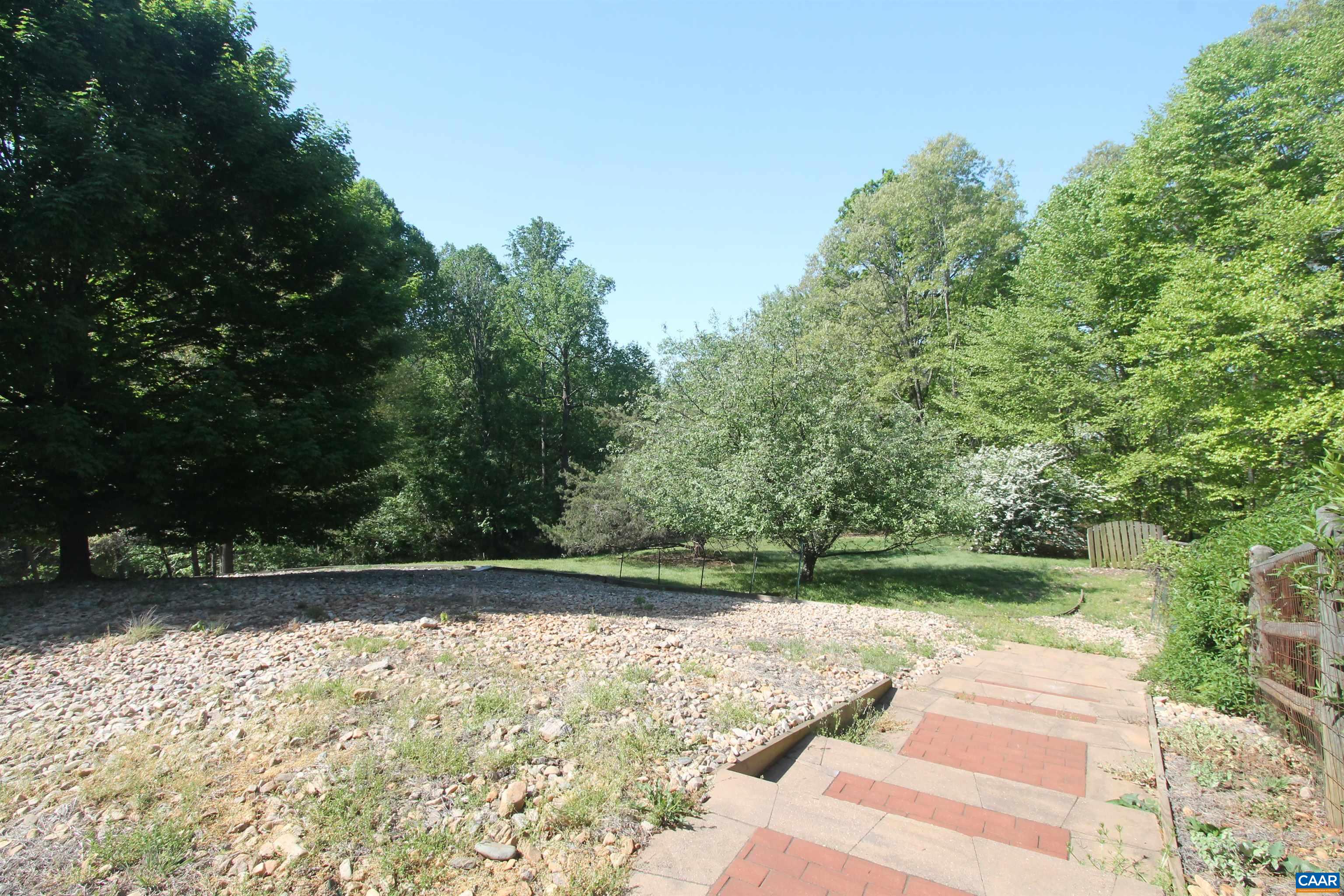 525 REAS FORD RD