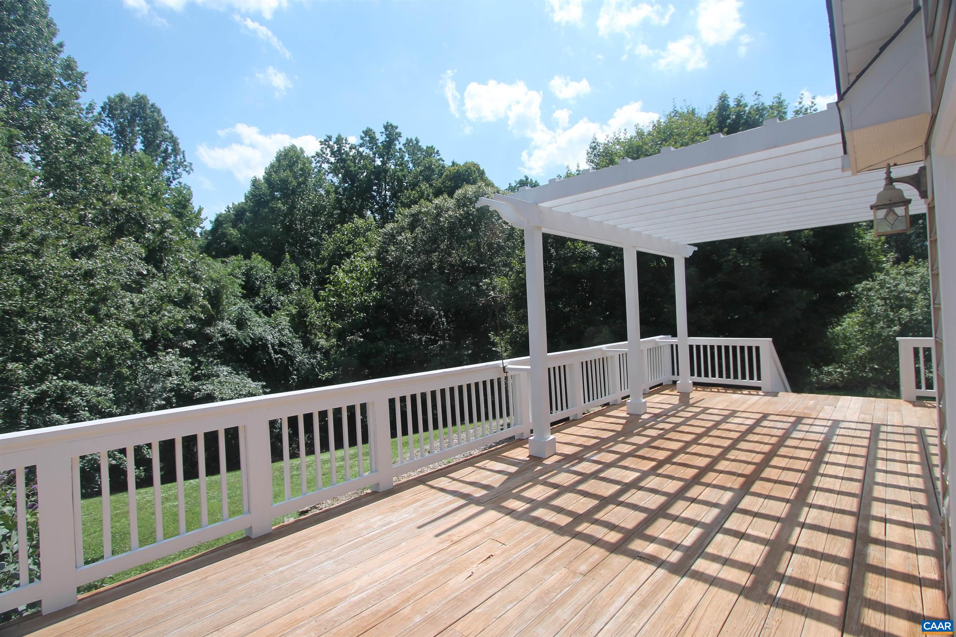 525 REAS FORD RD