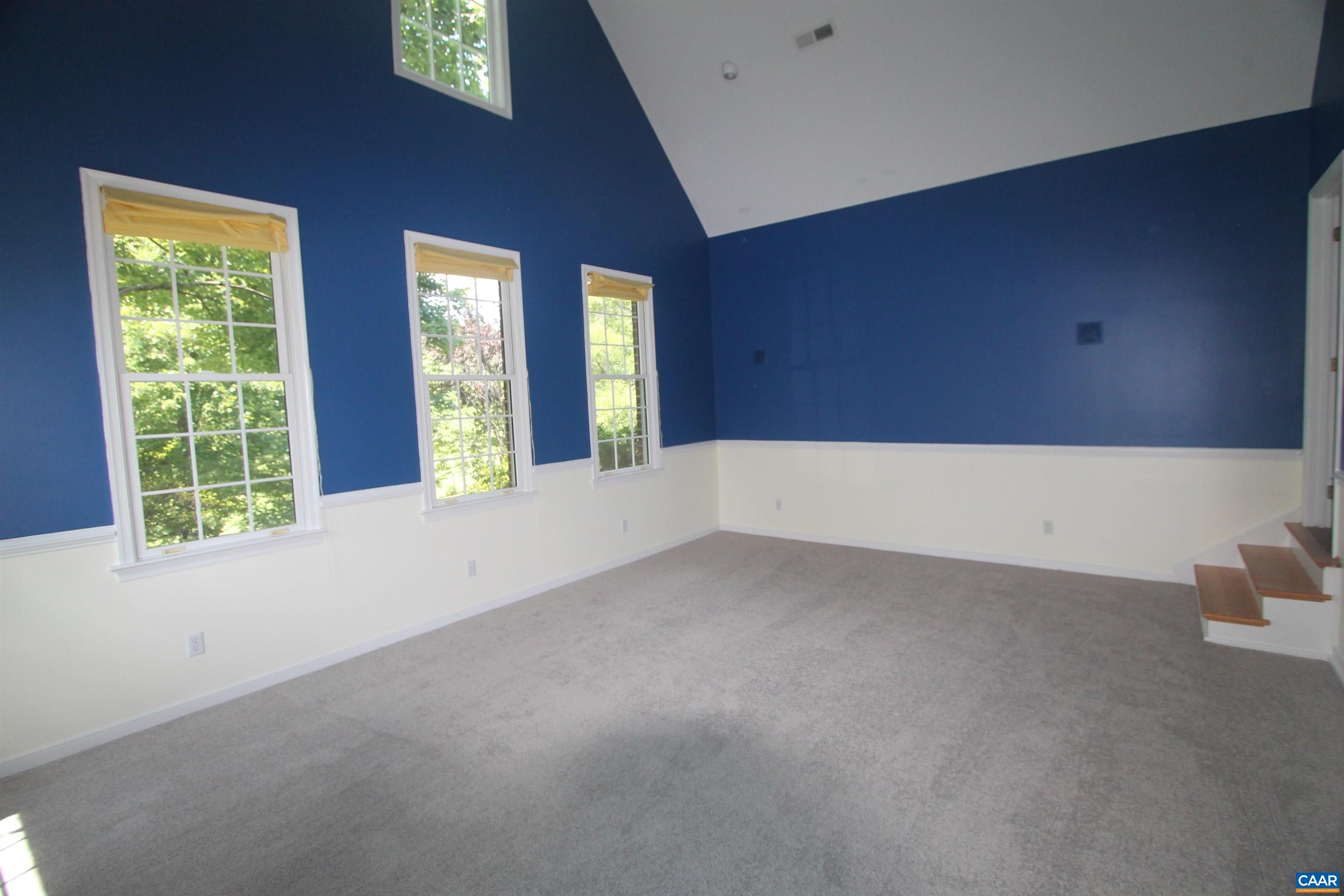 525 REAS FORD RD