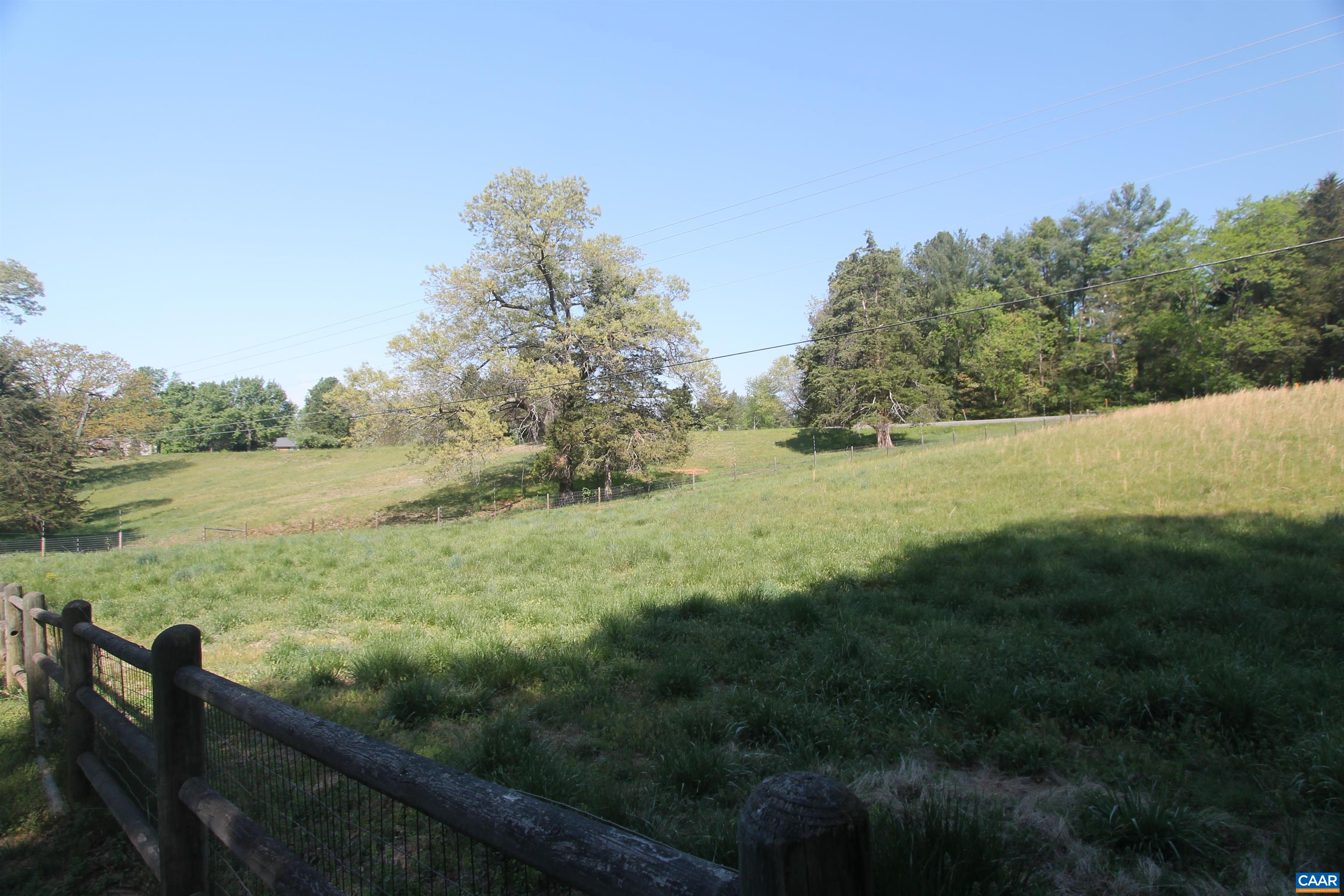 525 REAS FORD RD