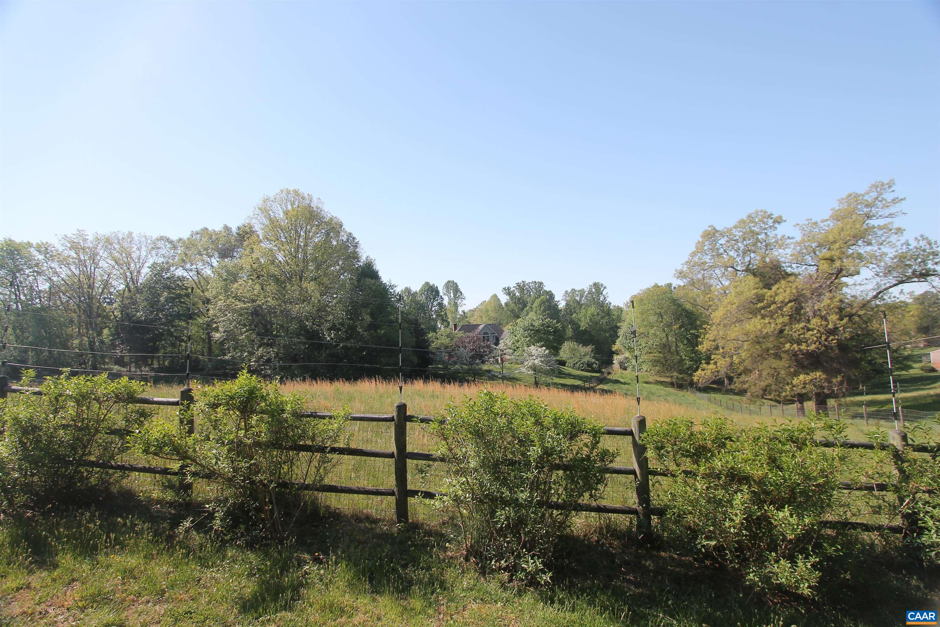 525 REAS FORD RD