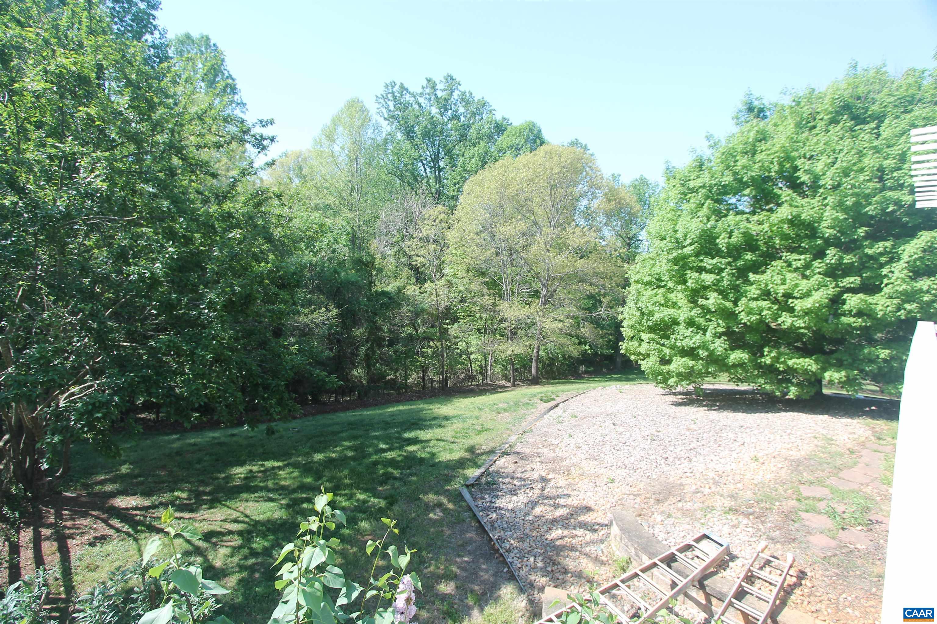 525 REAS FORD RD