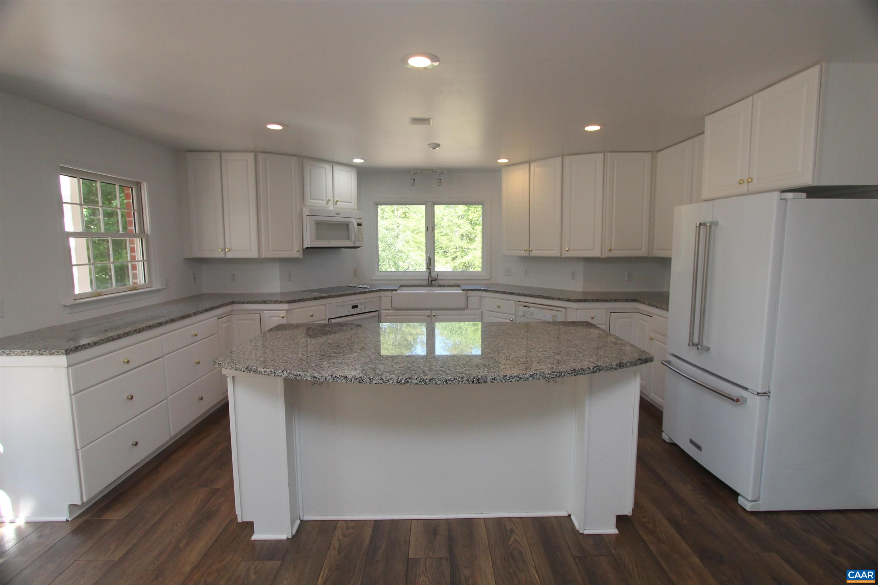 525 REAS FORD RD