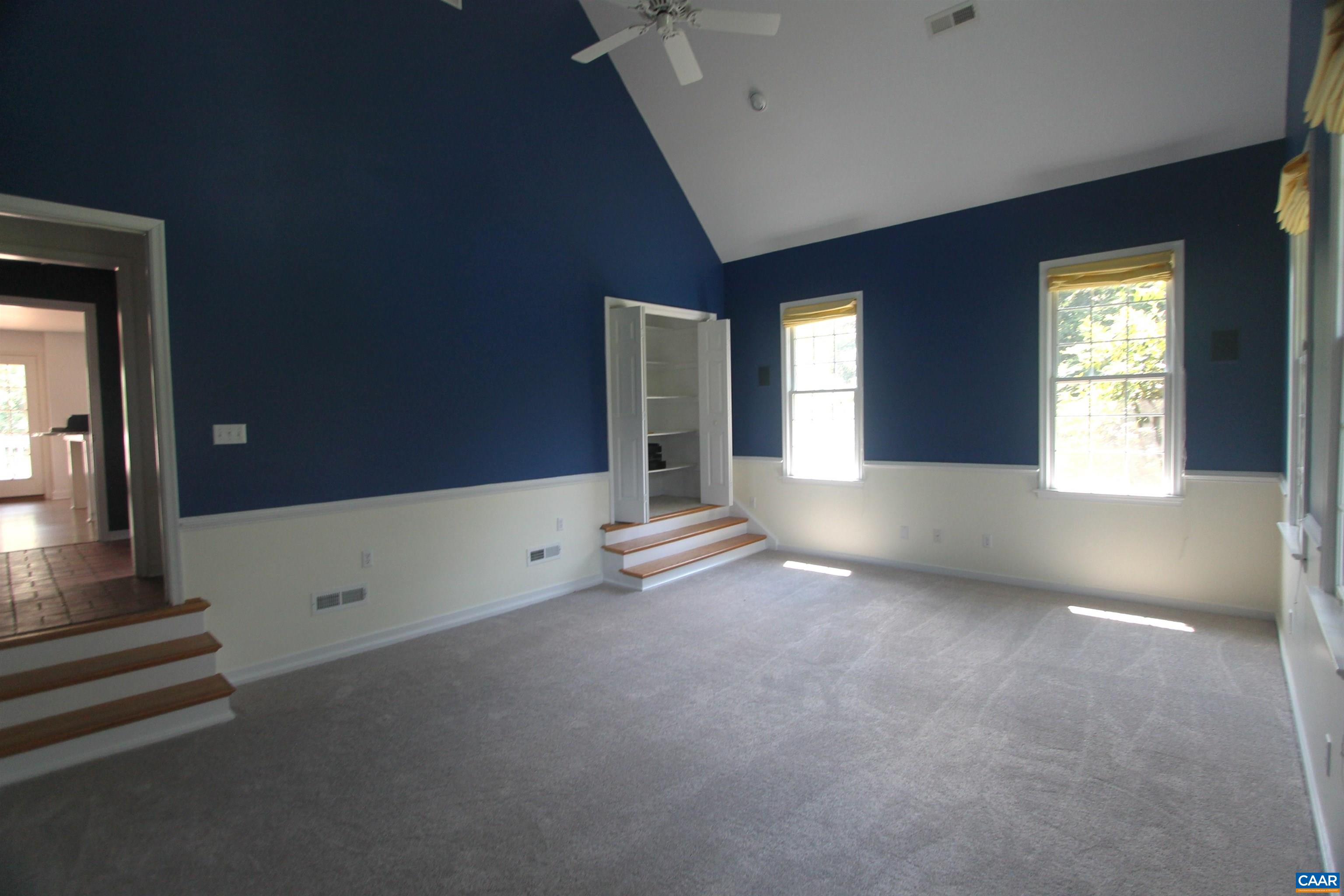 525 REAS FORD RD