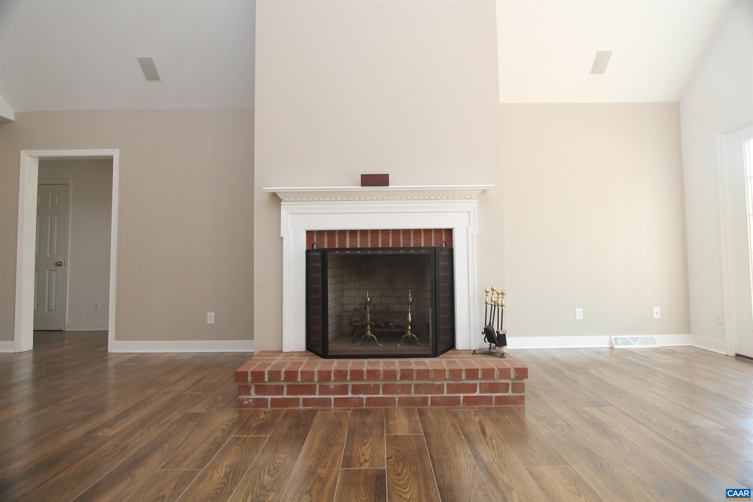 525 REAS FORD RD
