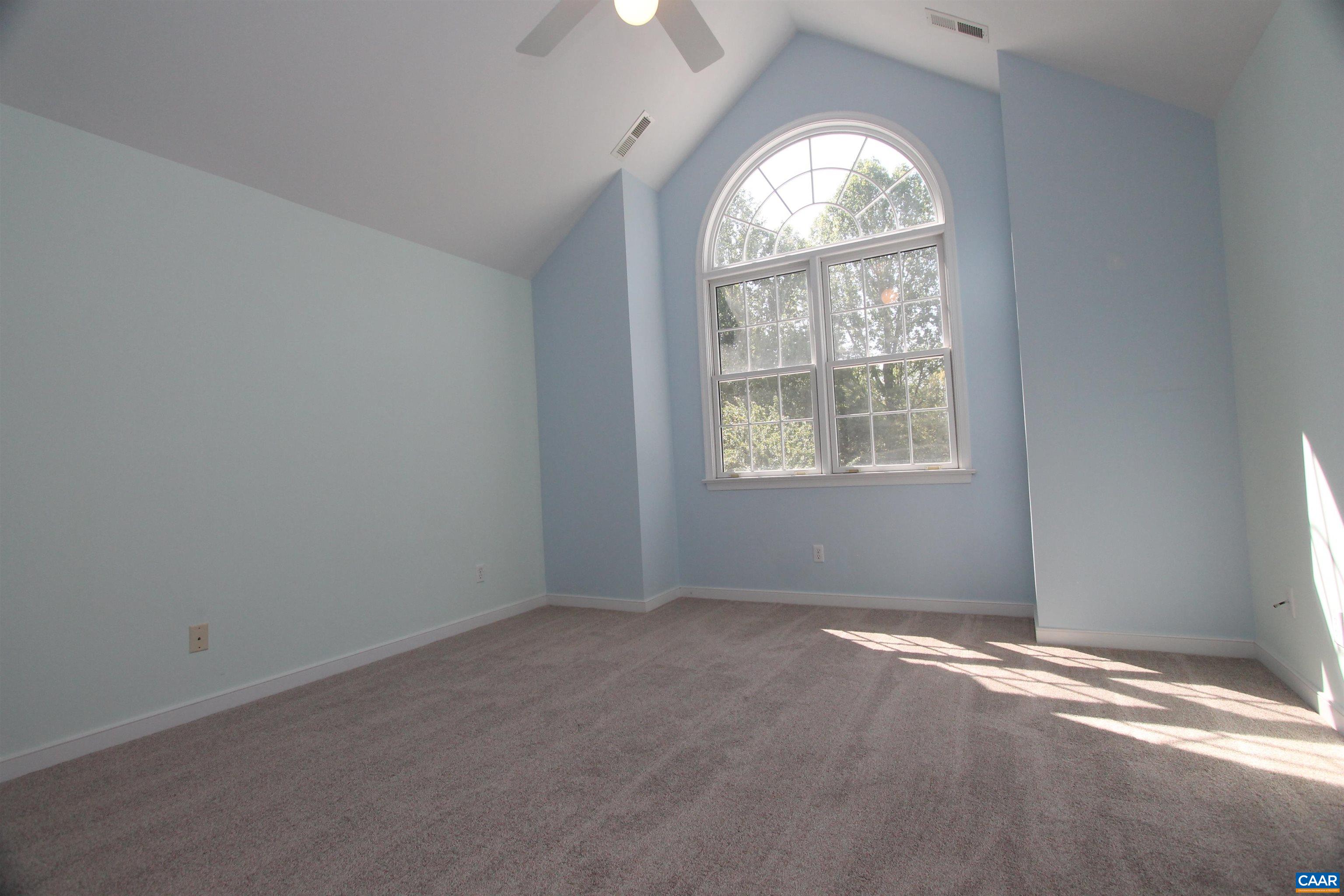 525 REAS FORD RD