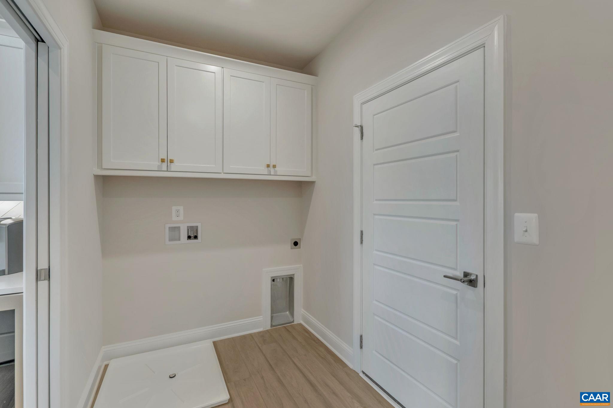 3033 MIRANDA CROSSING