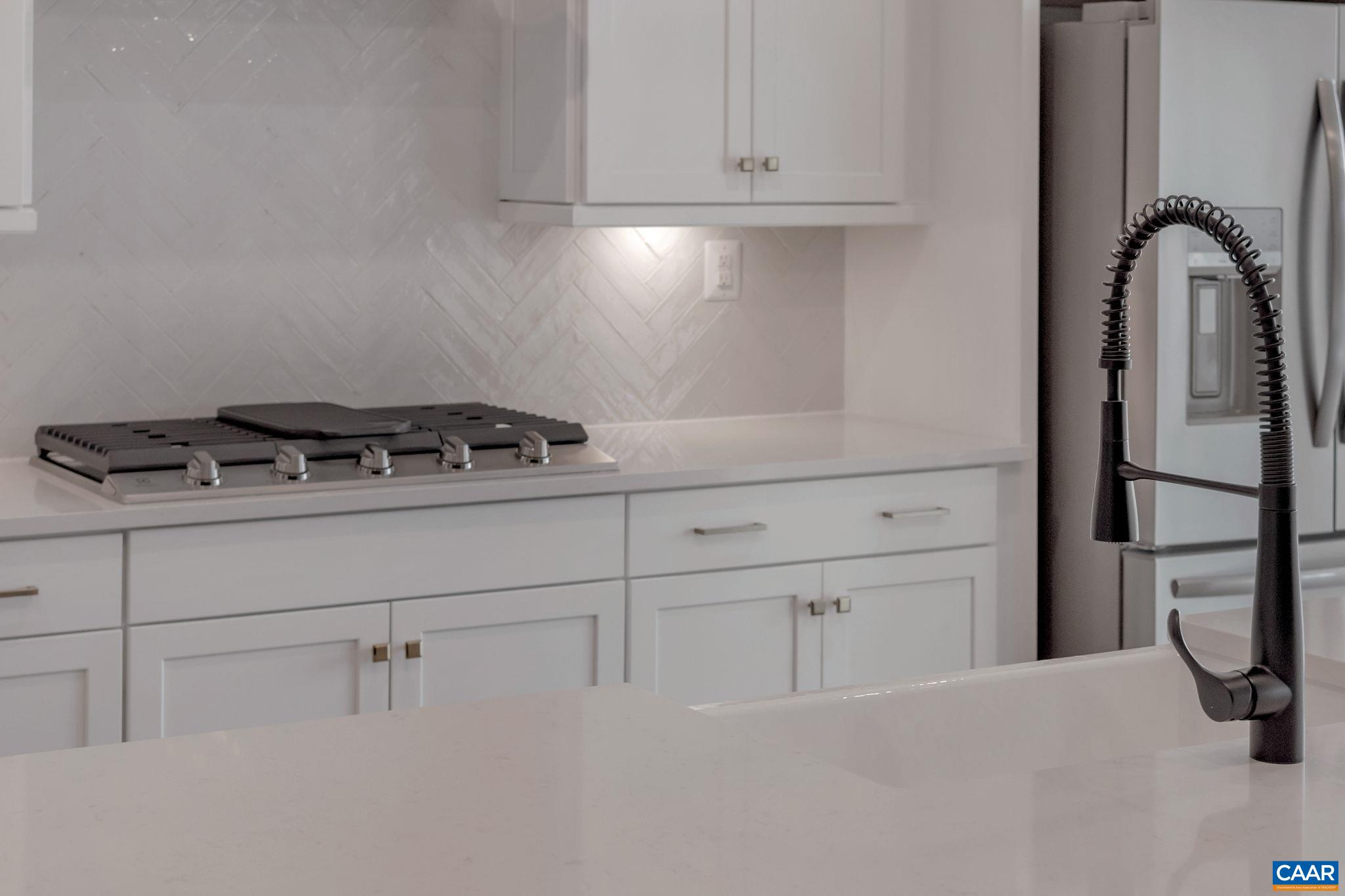 3033 MIRANDA CROSSING